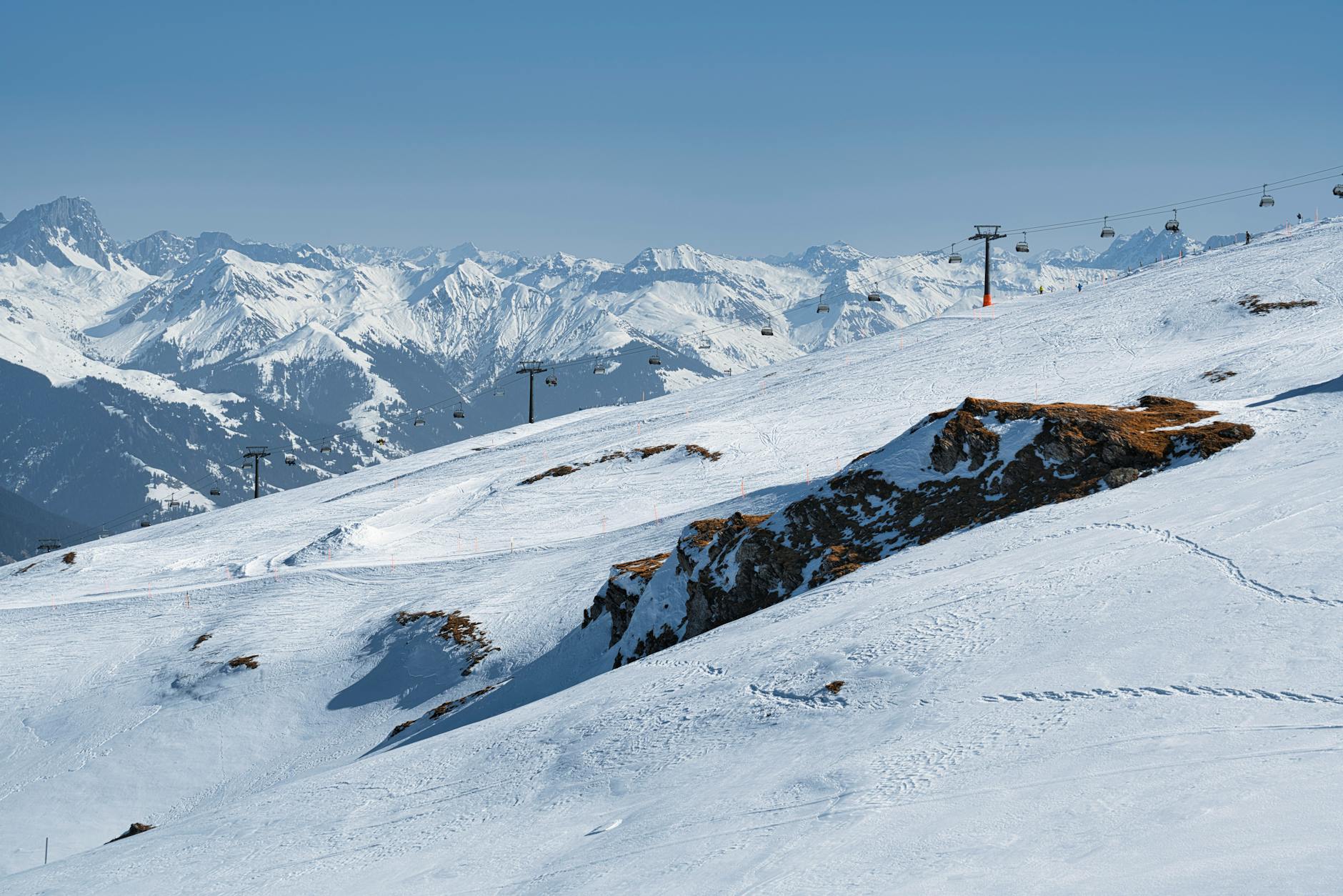 Graubünden Ski Guide: Top Resorts, Slopes & Tips