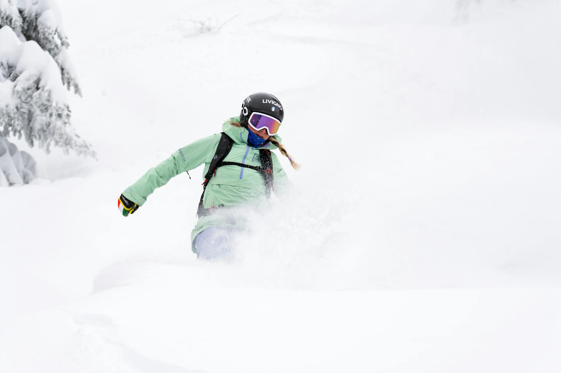 10 Essential Off-Piste Skiing Tips From an Expert
