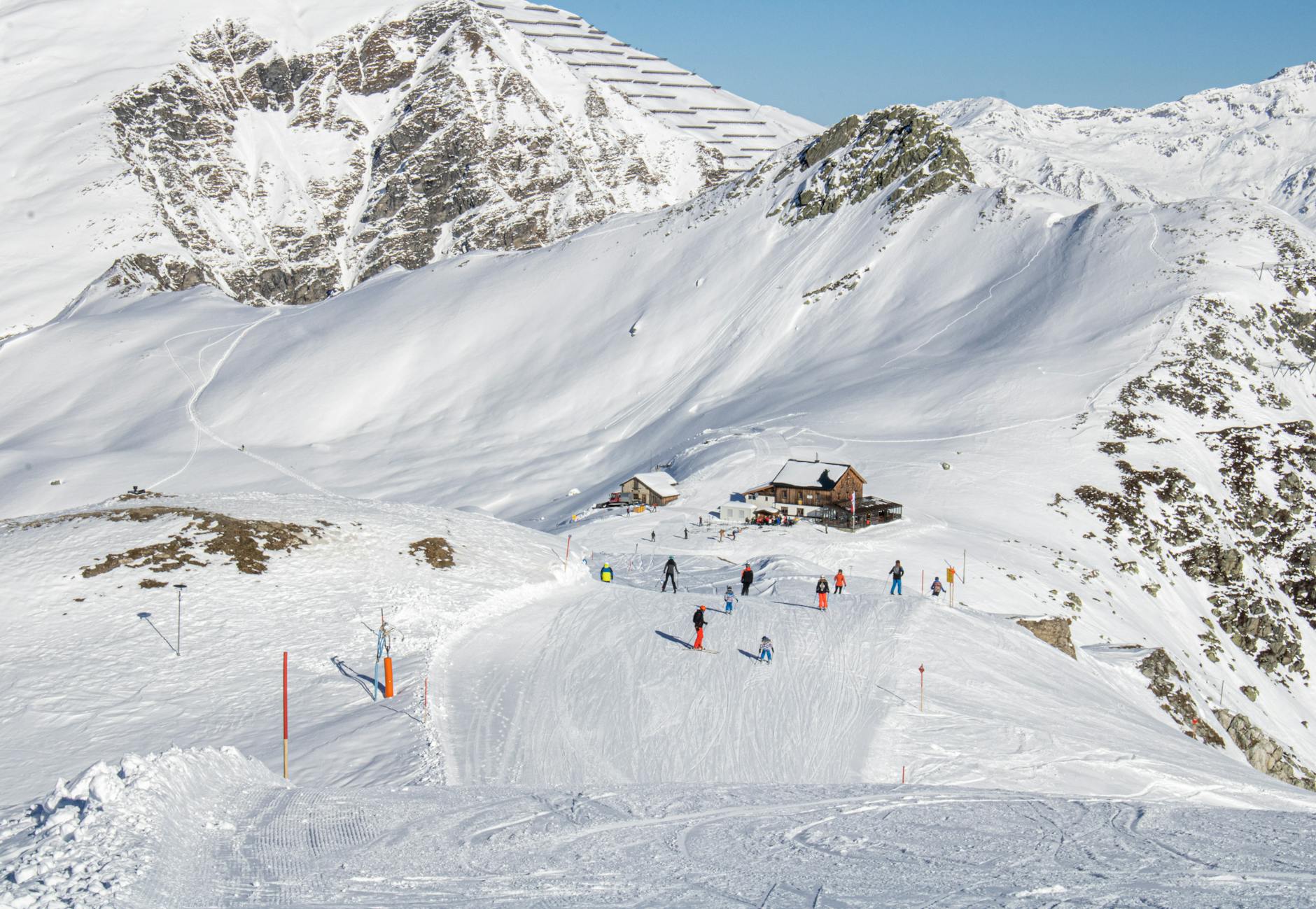 7 Reasons to Take Your Family Skiing in Norway