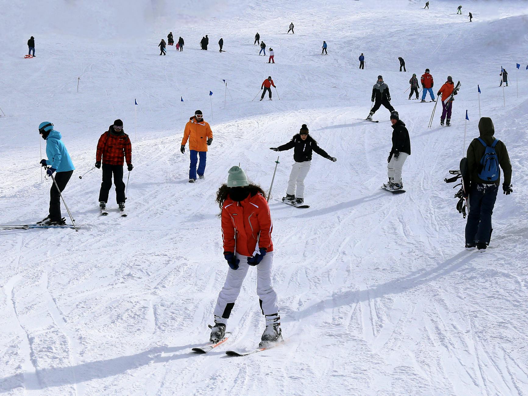 Beginner Skiing: Basic Mobility & First Snow Moves