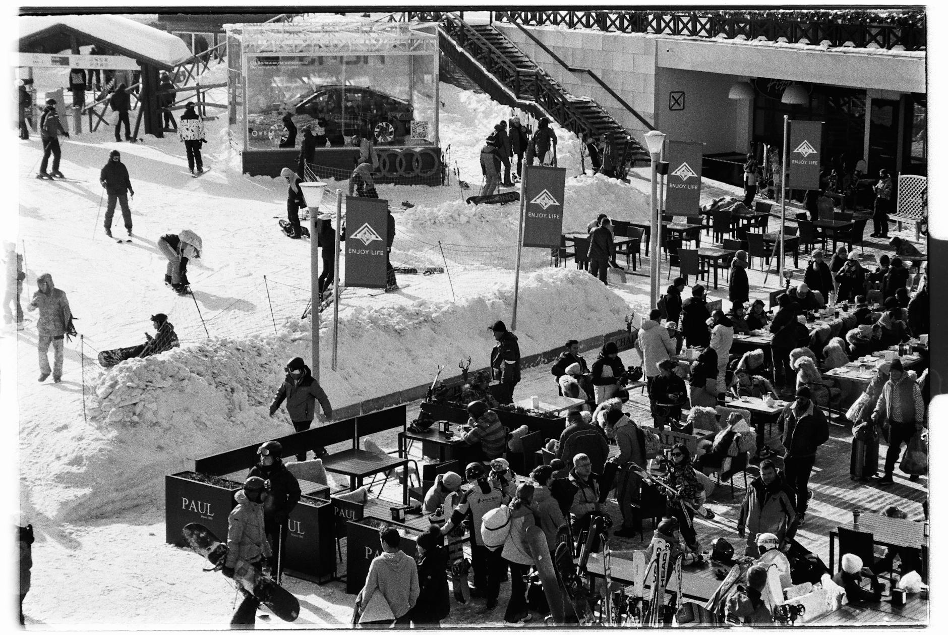 Fairytale Austrian Alps Village: Skier Must-See