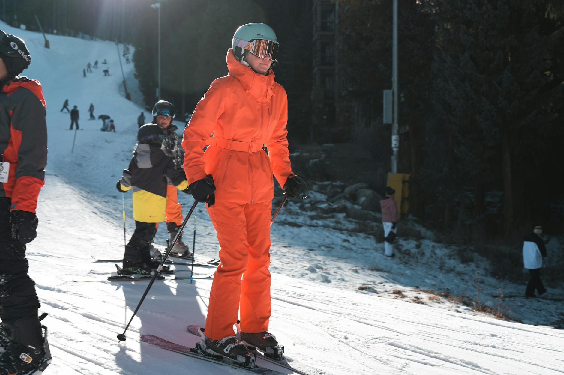 Beginner Ski Tips: Safe & Fun First-Time Guide