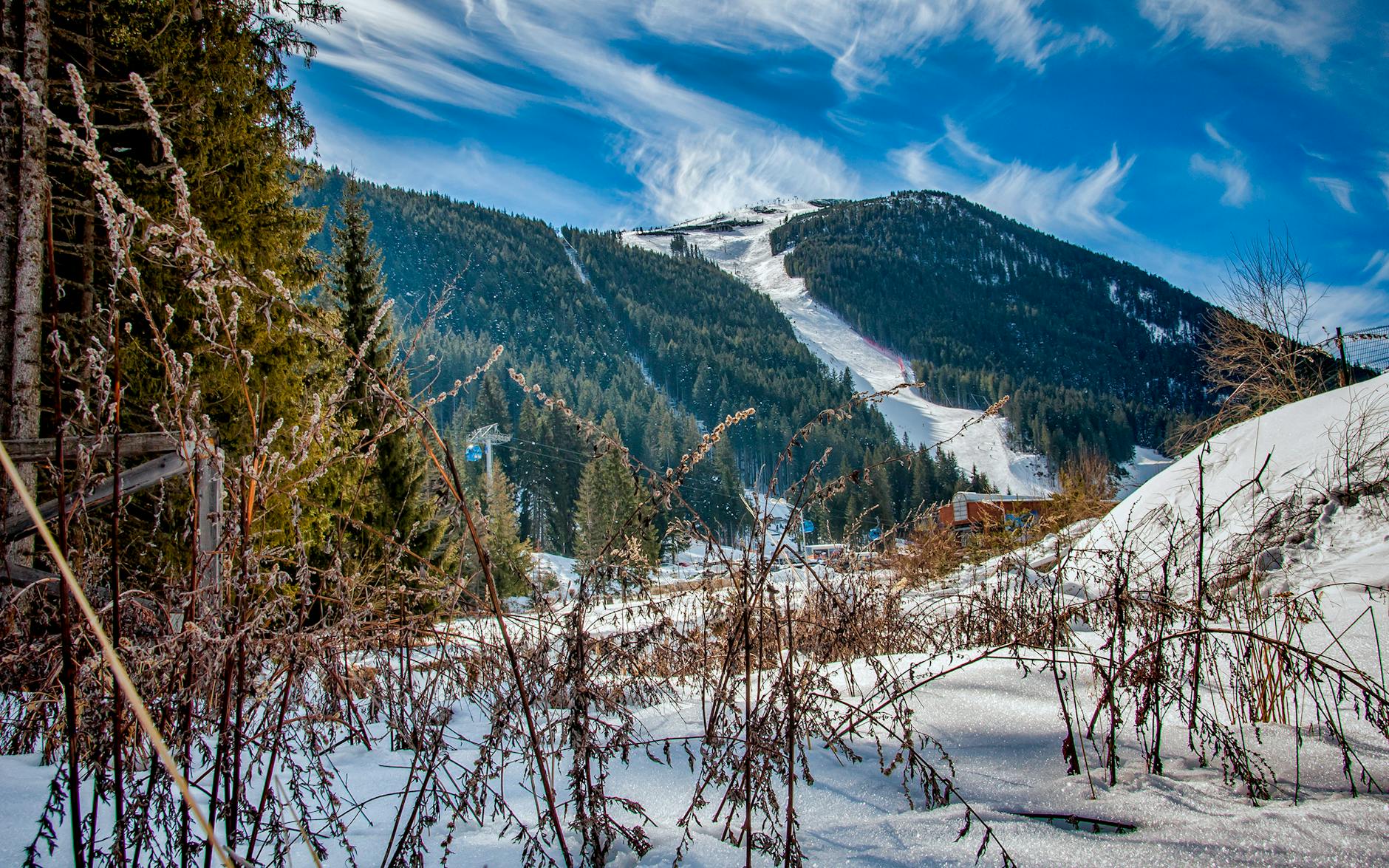 5 Tips to Save on Winter Ski Holidays | Heaven Publicit