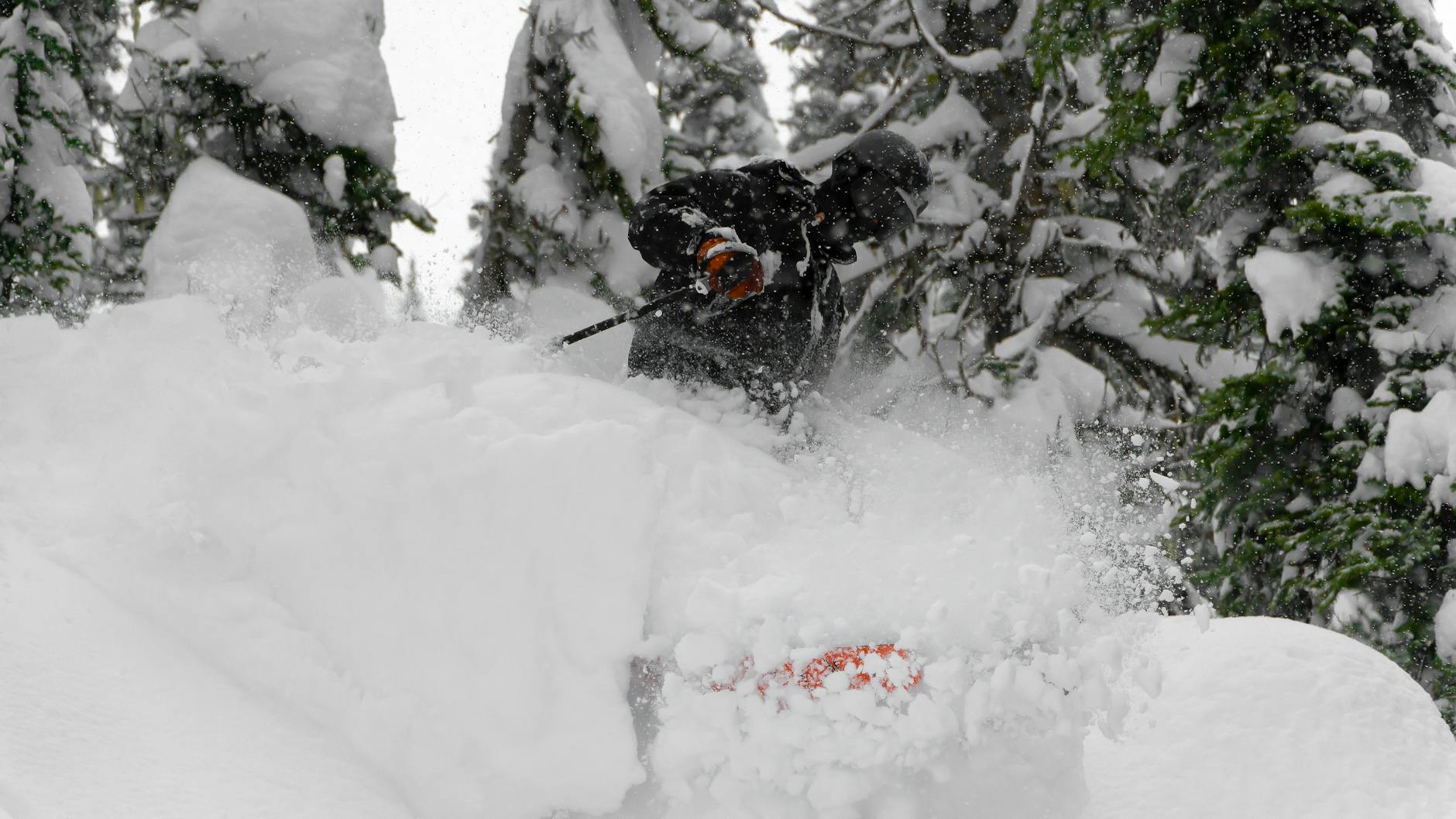 Pizza, Pasta, Policemen & Powder Skiing in Dolomites