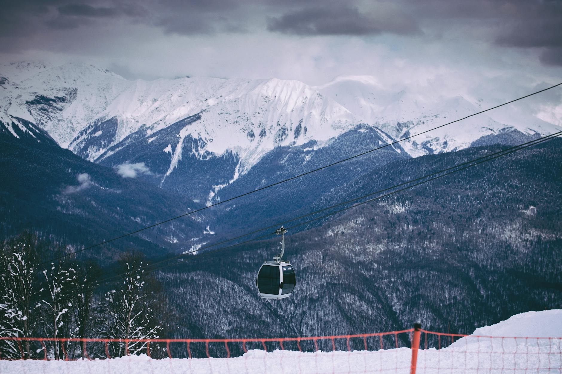Sea vs. Mountains: Pick Your Ideal Trip