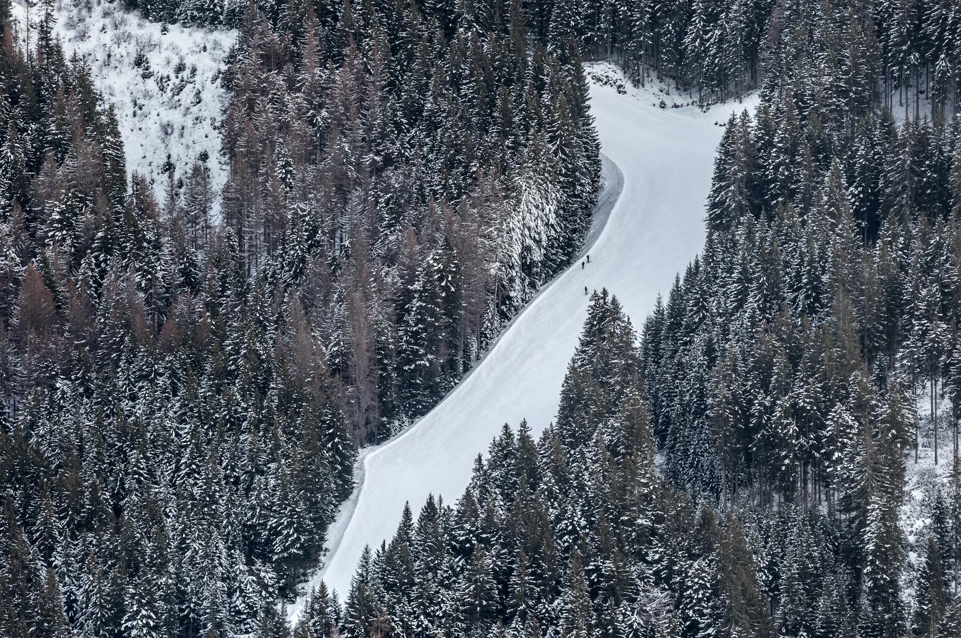 Ski Andorra - Best Resorts, Slopes, and Après-Ski Guide