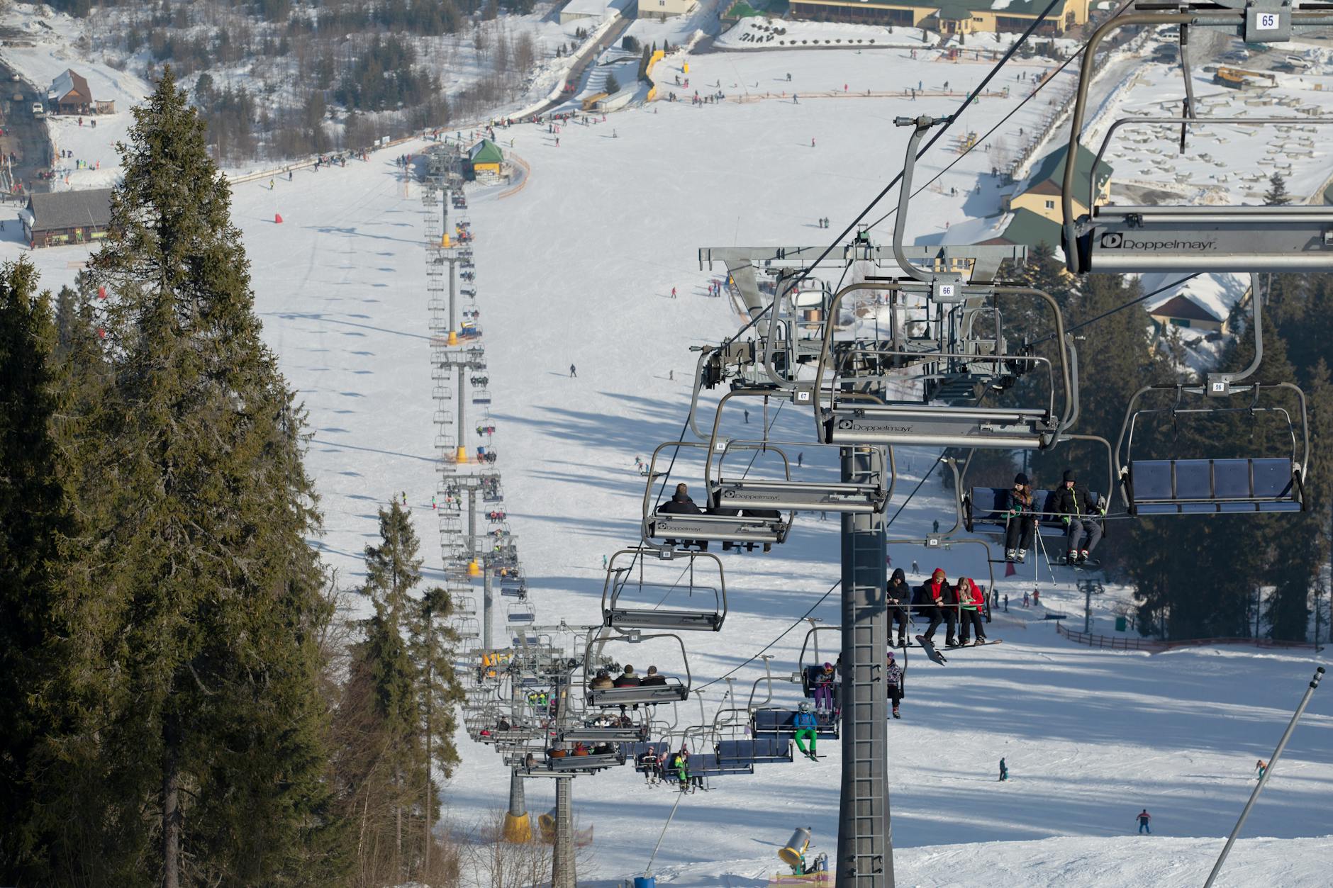 France Skiing Guide: Resorts, Passes & Tips