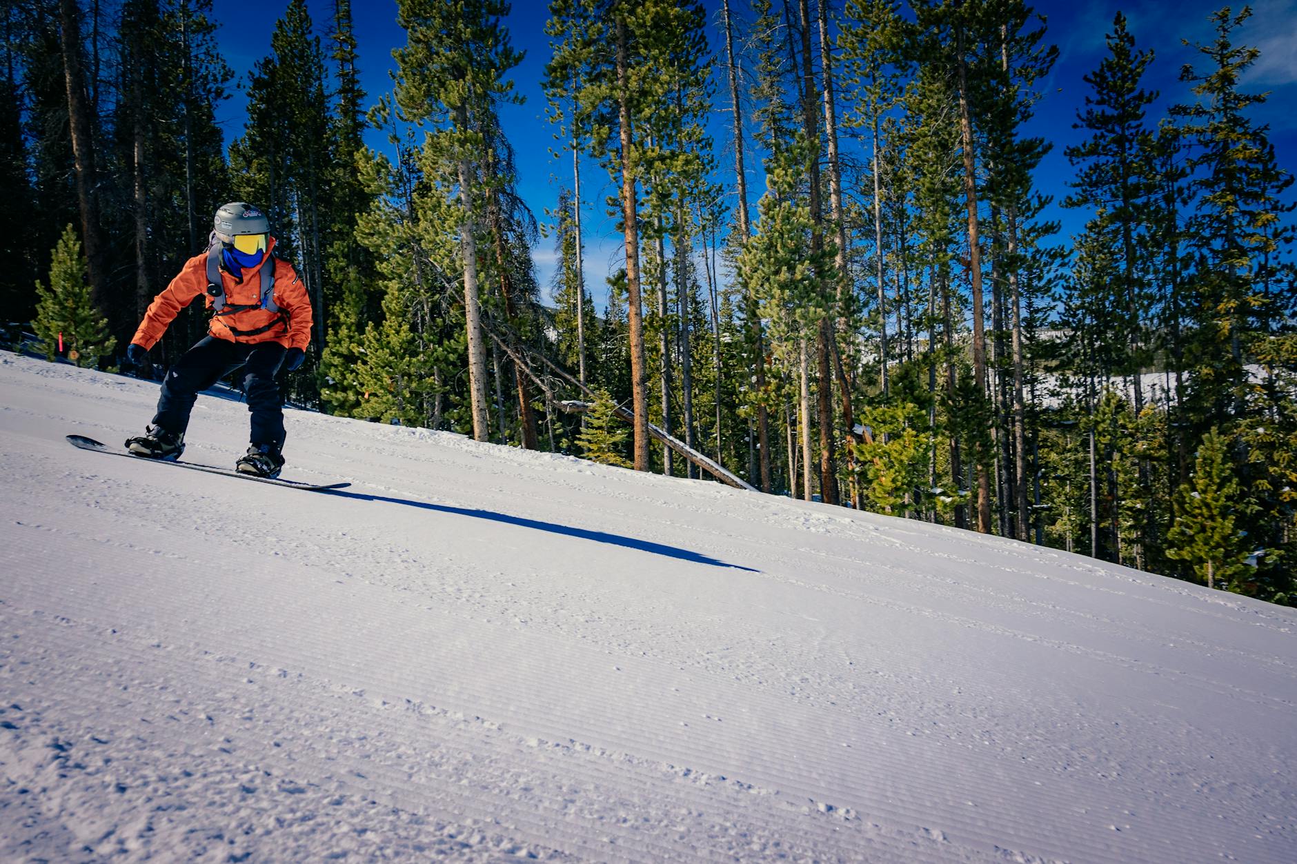 Saas-Fee Ski & Snowboard Guide: Swiss Resort