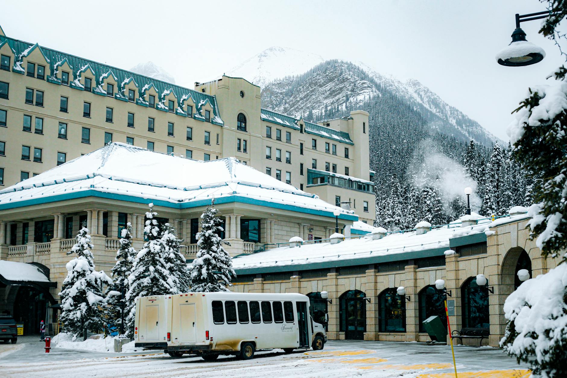10 Best Banff & Lake Louise Hotels, Lodges, Inns