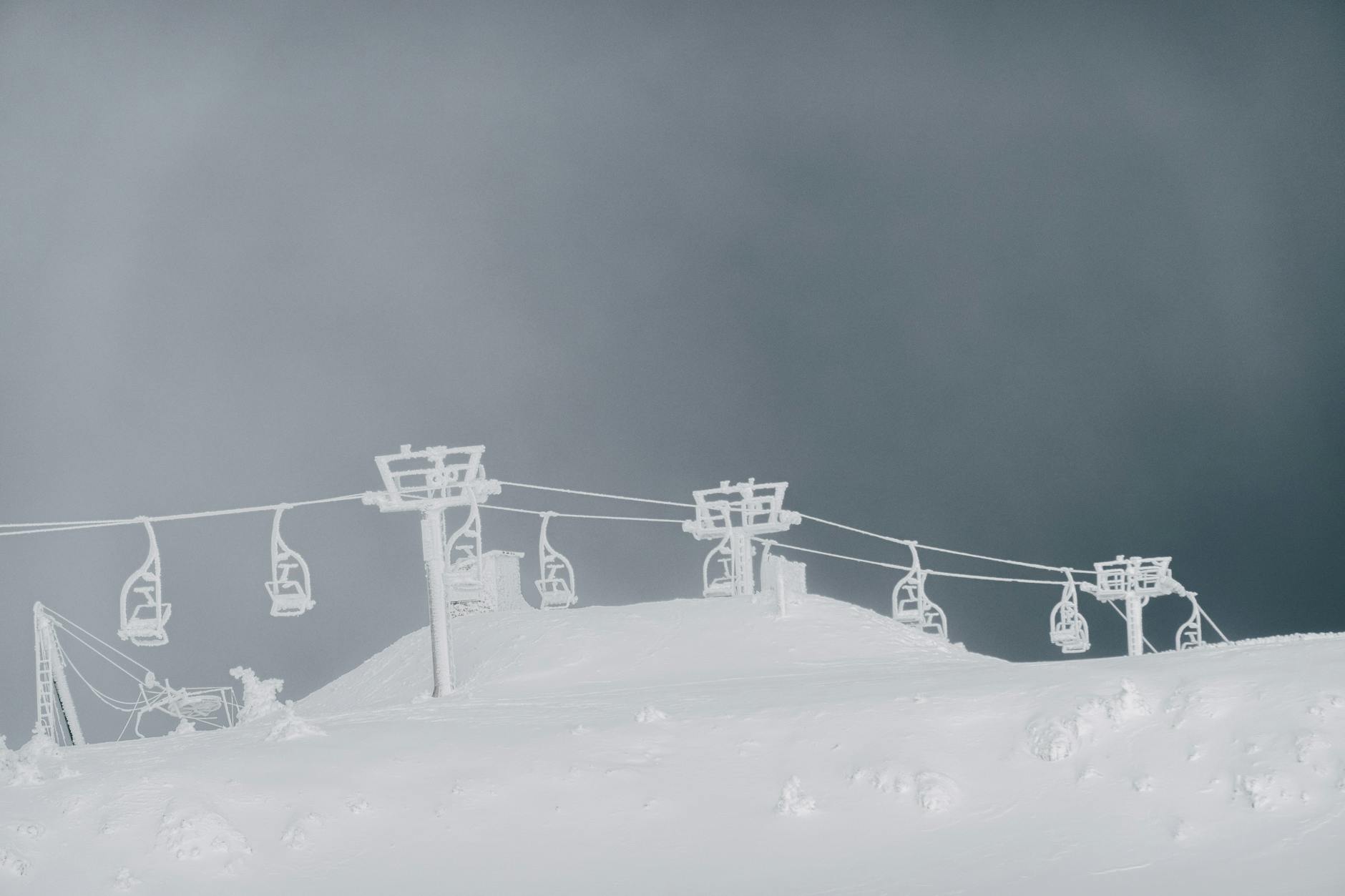 The Best Time to Book Your Ski Holiday - Early Booking Tips