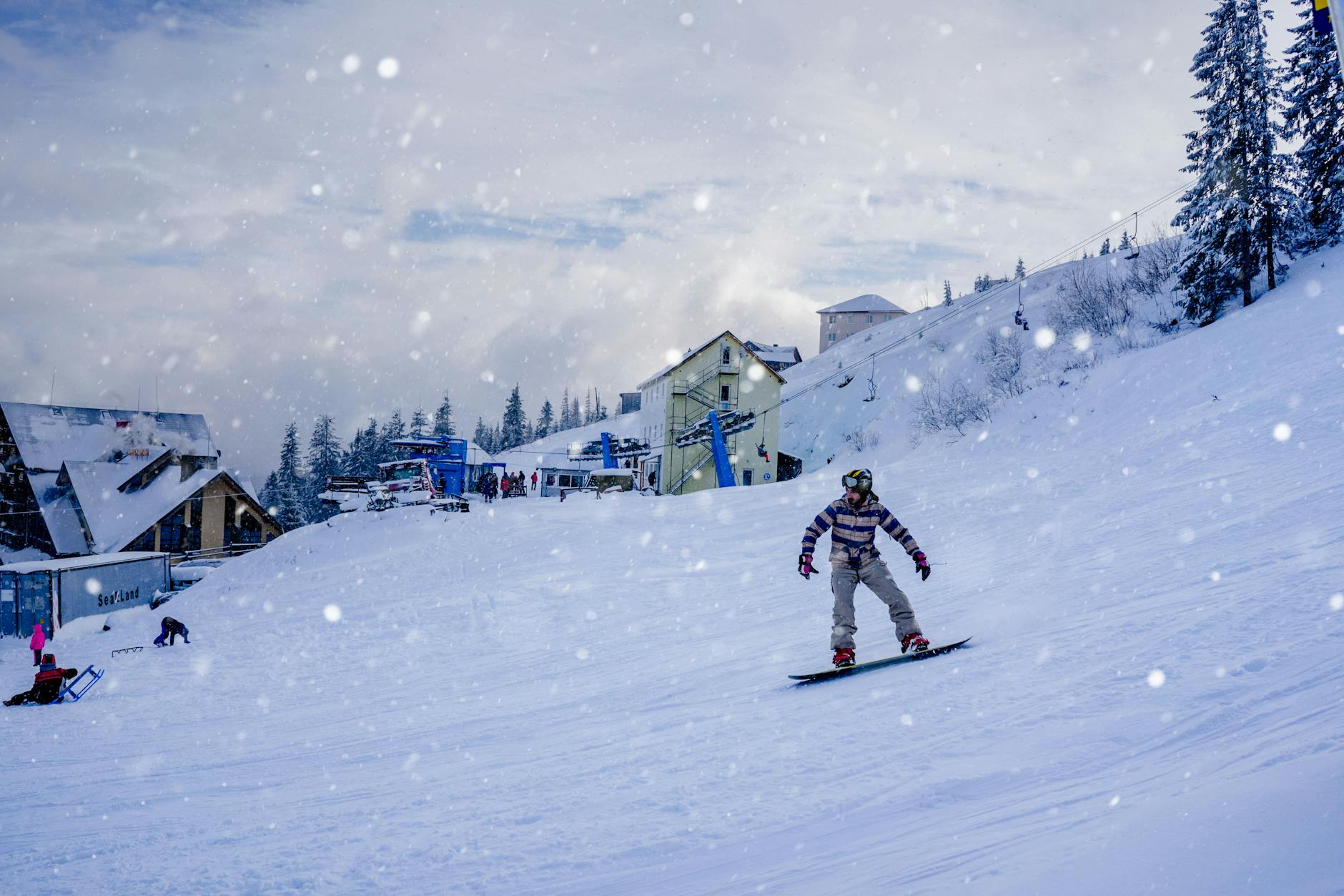 World's Largest Ski Resorts: Complete Guide